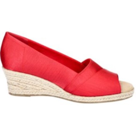 Easy Street Jasper Super Flex Espadrille Red Silky Wedge Sandal NWT Woman 7.5WW - Picture 1 of 13